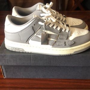 GREY & WHITE SKEL TOP LOW SNEAKERS